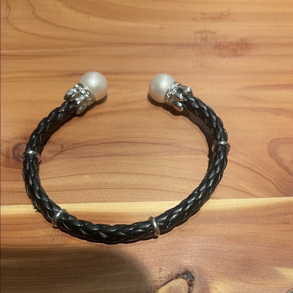 Elegant Black leather and Silver Braided Bracelet